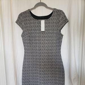 NWT Hailey23 Sheath dress